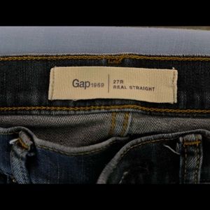 Womens Gap jeans 27R Real Straight